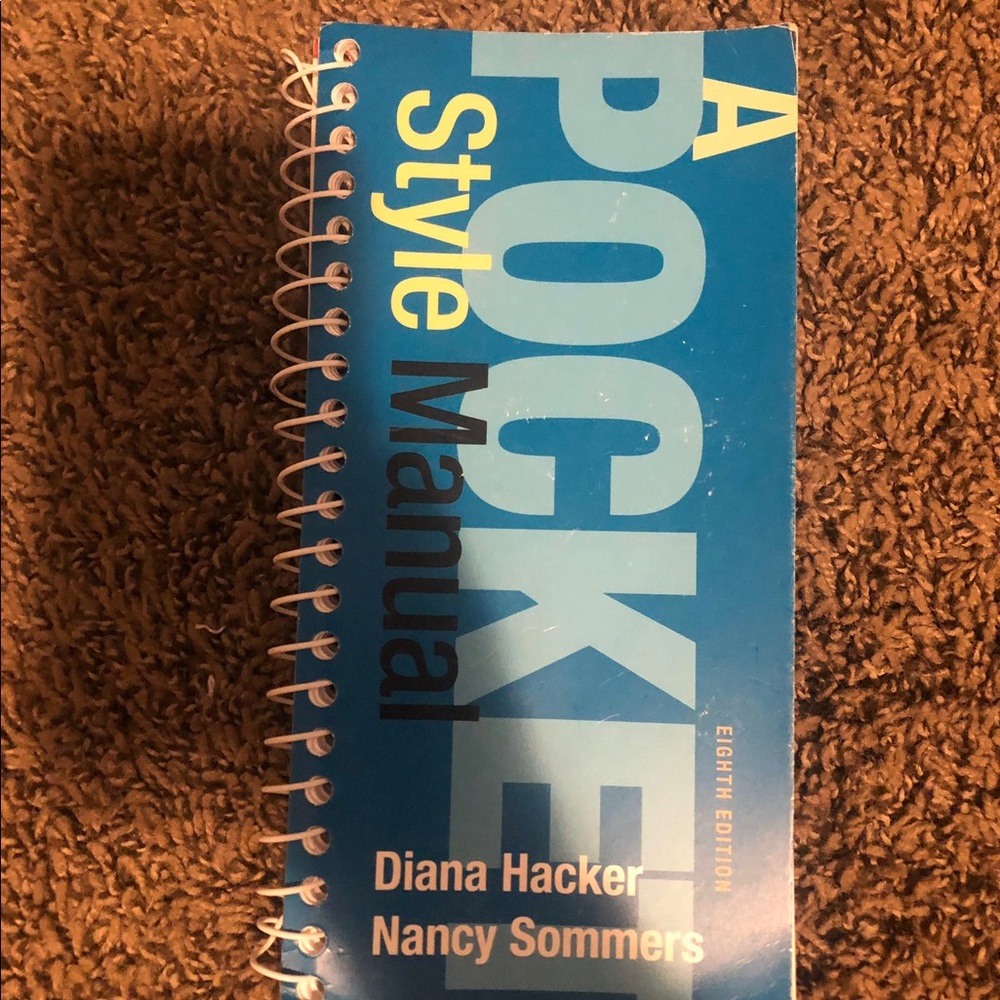 A pocket style manual 8th edition English book